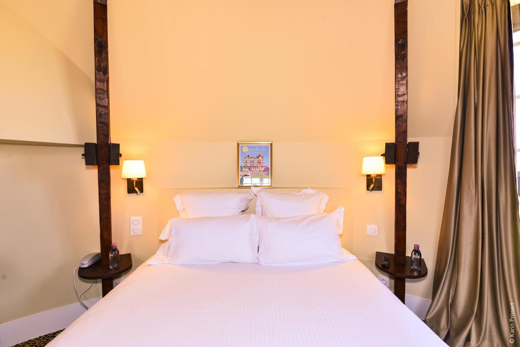Hostellerie Saint Pierre Quarto foto